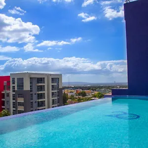 Apartment With Roof Pool., Kingston